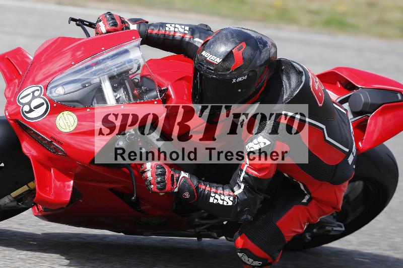 /09 19.04.2026  Caremotion get faster ADR/Gruppe gelb/69